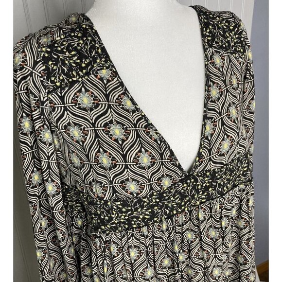 Free People Womens XS Boho Long Bell Sleeve Keyhole Button Back Bell Sleeve Top - Picture 3 of 15